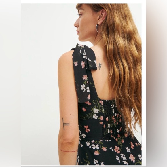 Reformation Twilight Sagittarius Dress .Size 4 - Picture 2 of 13